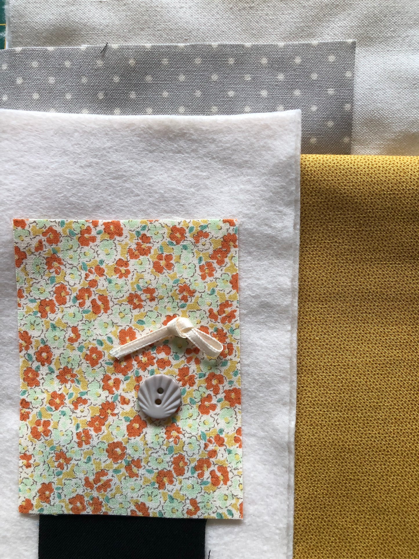 Sunbonnet Sue Needle-Case Kit