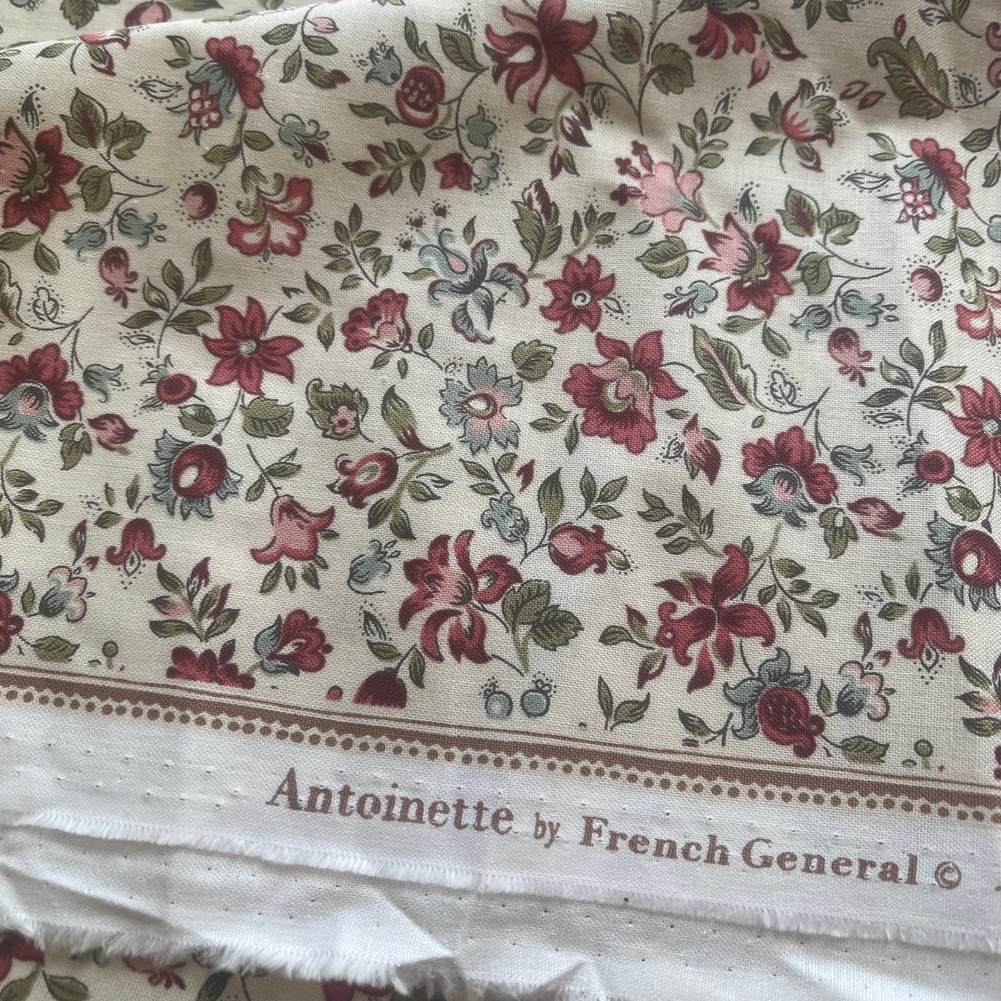 French General - Antoinette - Pearl Small Floral Fabric