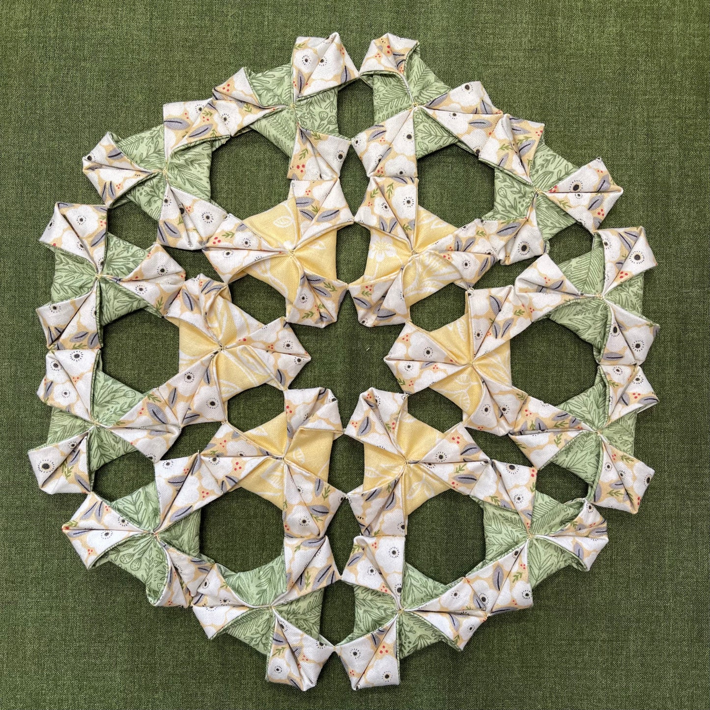 Folded Spring Wreath Kit