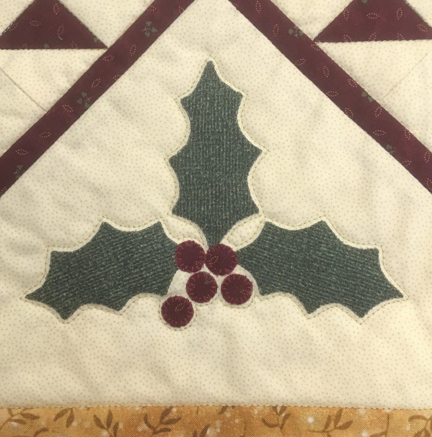 Holly & Stars Table Runner Kit