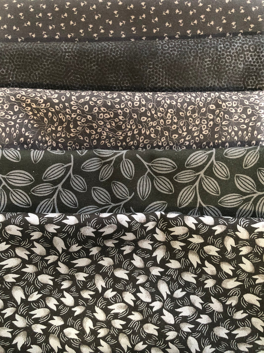 Black on Black 5 Fat Quarter Pack