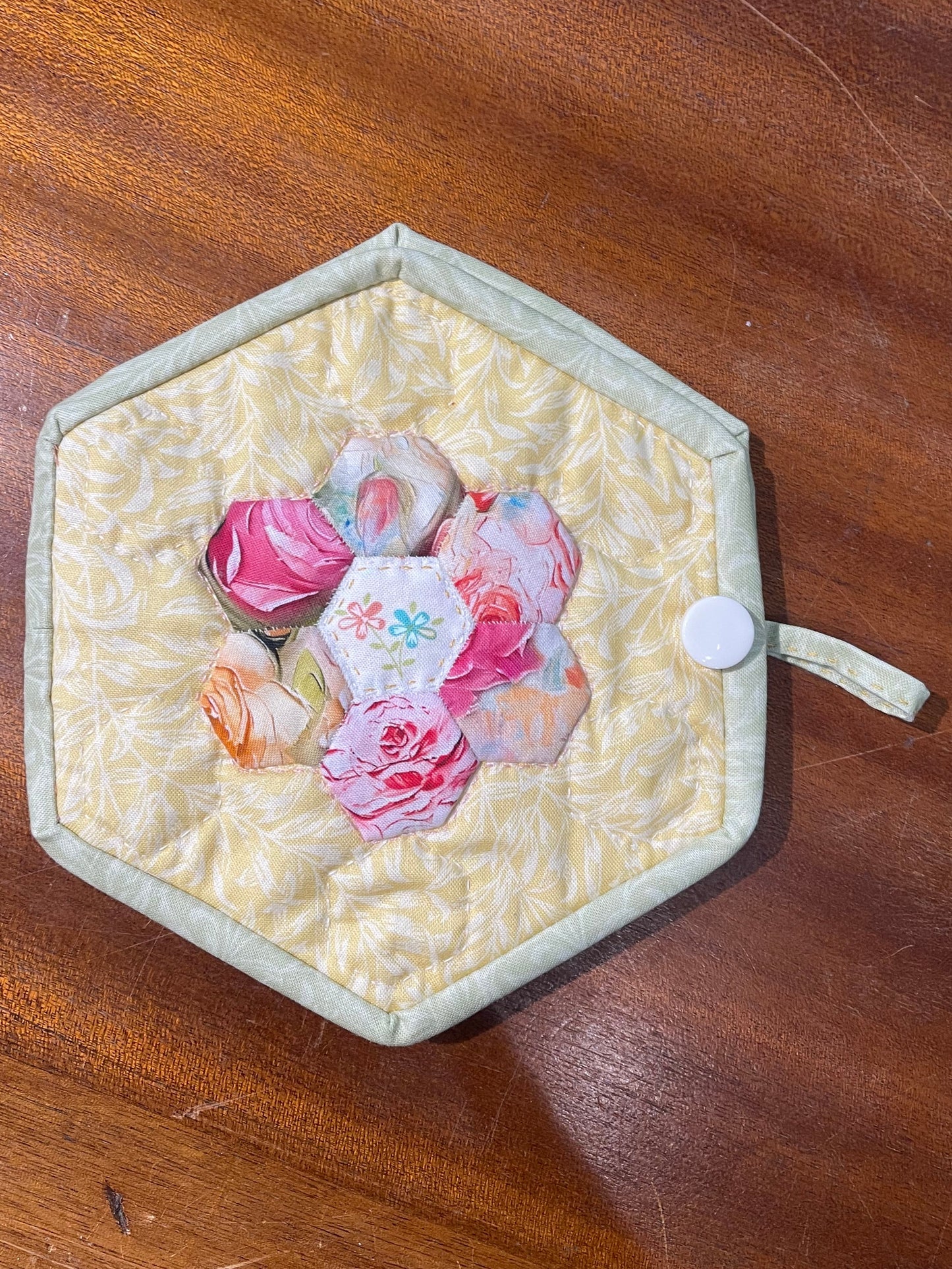 Floral Hexagon Needle-case Kit