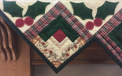 Christmas Mantle and Table Runner Pattern
