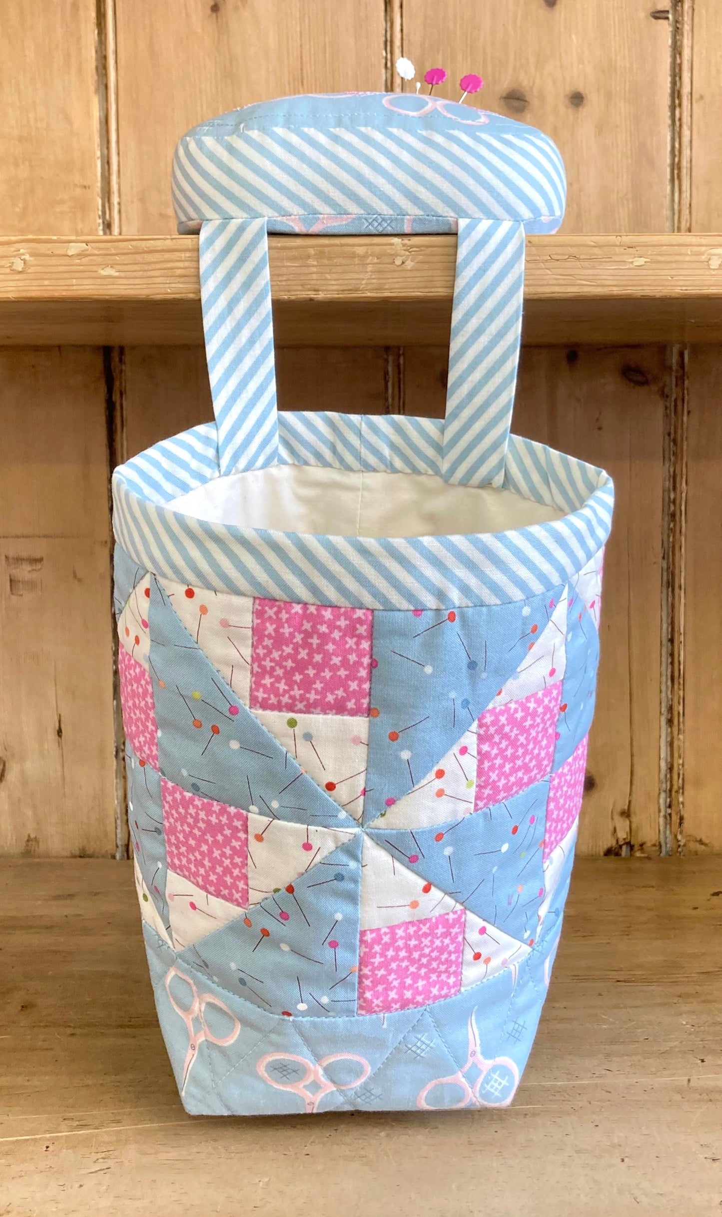 Combination Pincushion and Thread Tidy