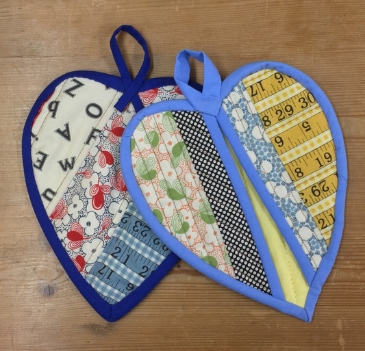Hearts pot holder, made up