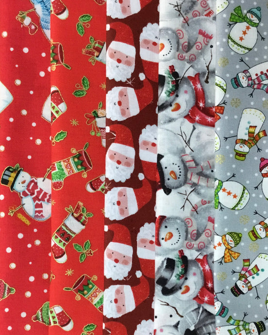  Christmas Fabric Squares Quilting Fabric Patchwork, 50 x 50 cm/  19.68 x 19.68 Inches Bell Snowflake Snowman Precut Fabric for Sewing DIY Quilting  Supplies Xmas Sewing Crafting Gift Wrapper Decor