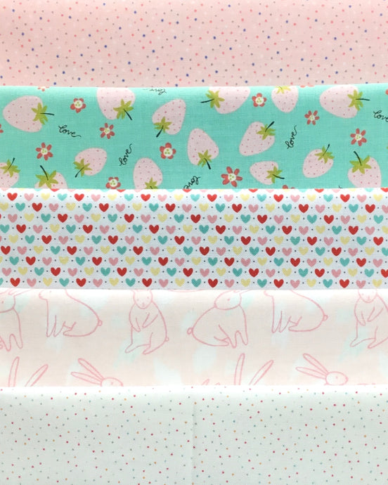 Baby Pink Themed 5 Fat Quarter Pack